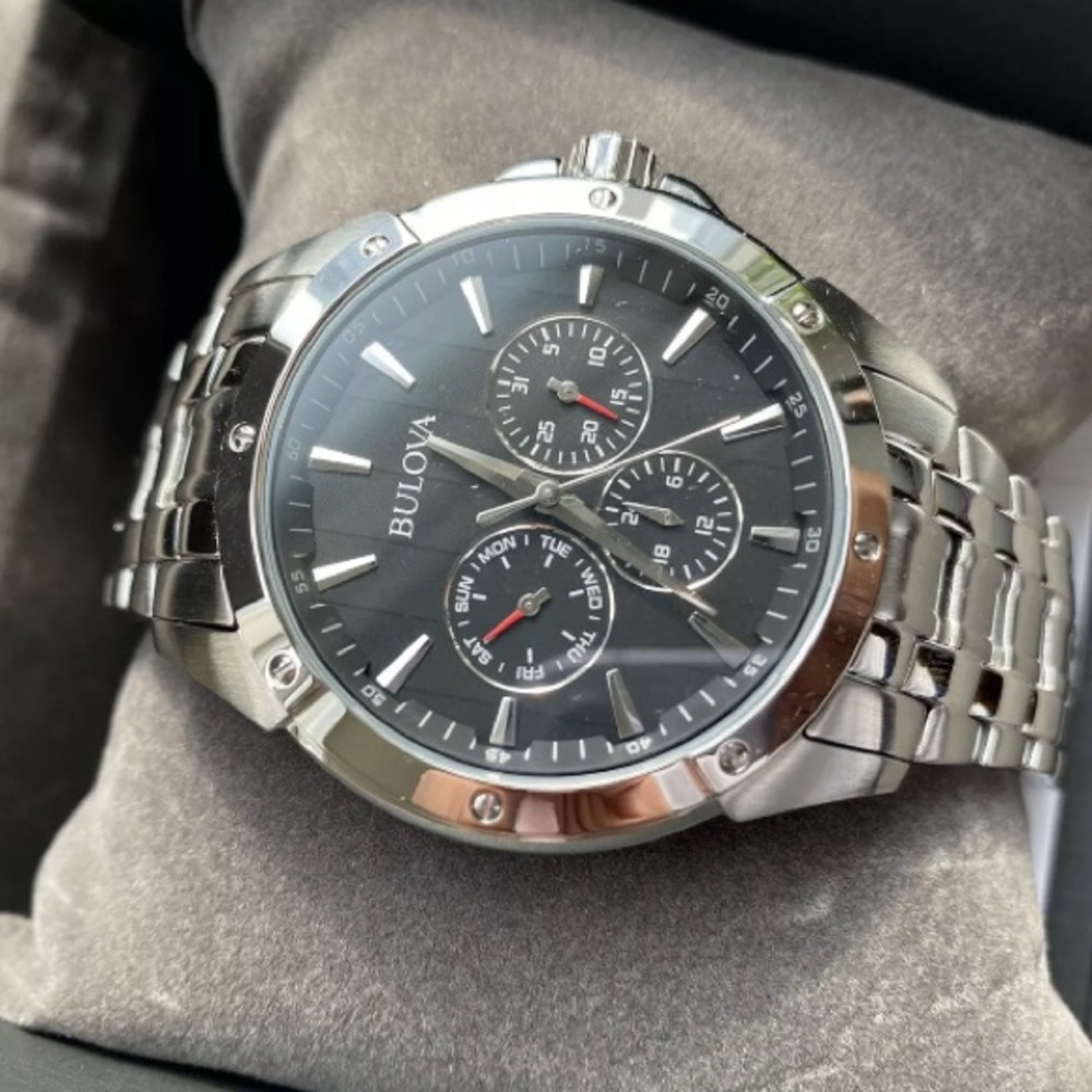 Bulova Mens Watch 96C107